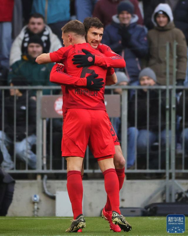 拜仁慕尼黑再胜,继续领跑德甲 拜仁慕尼黑再胜,继续领跑德甲