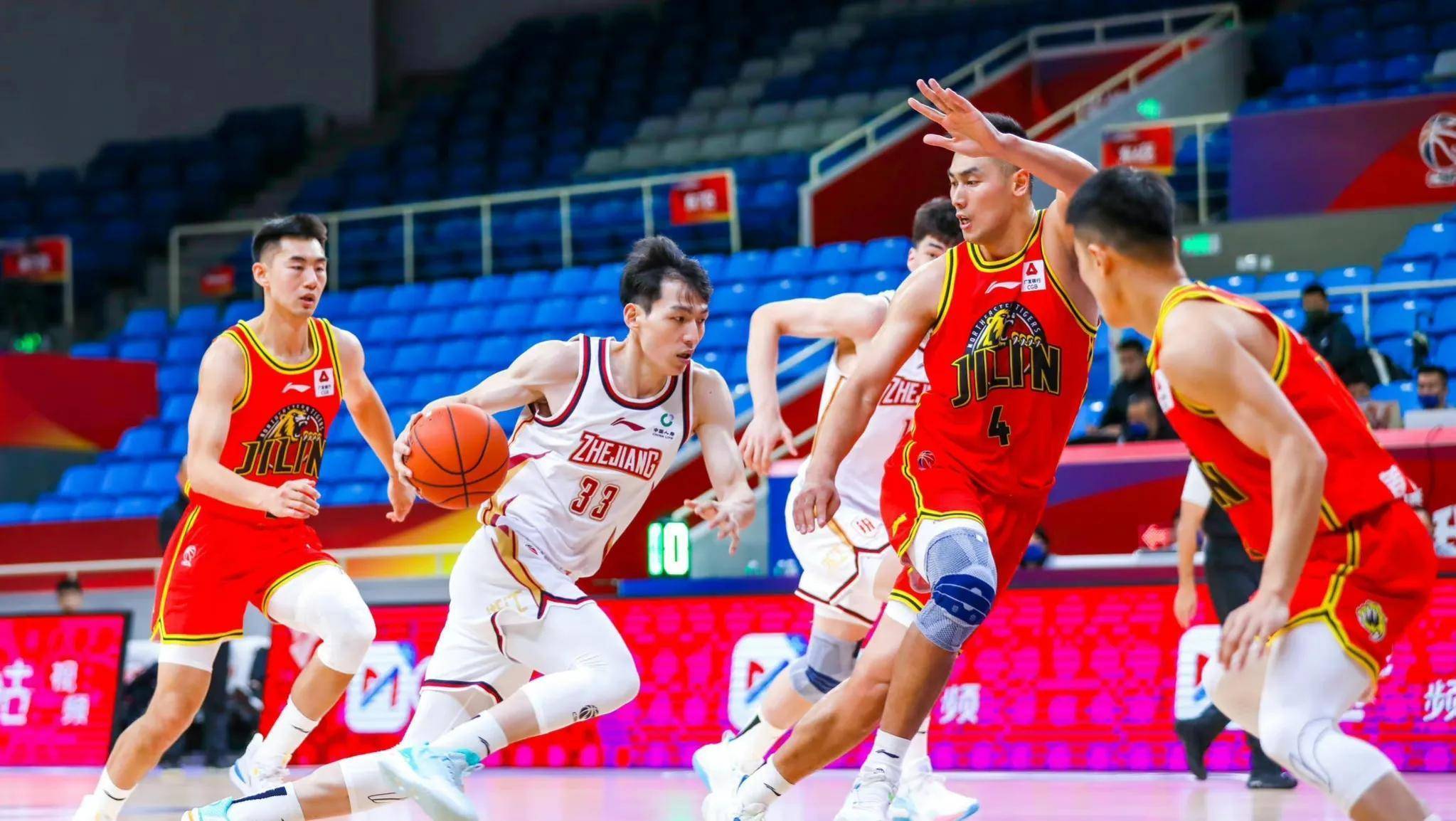 苏州东吴大胜烟台亿利,取得近期首胜 苏州东吴大胜烟台亿利,取得近期首胜