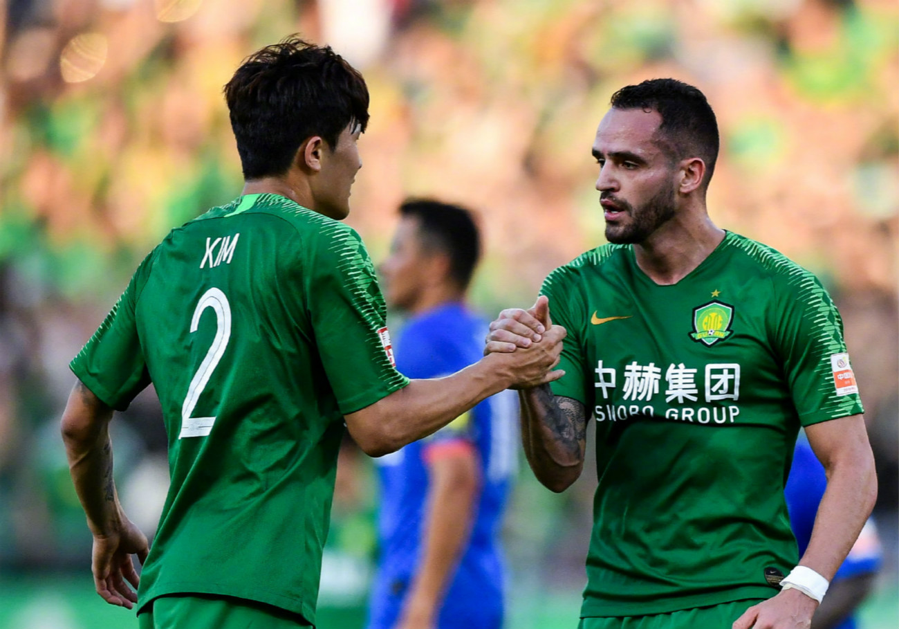 华夏不敌富力:河北华夏幸福队遭广州富力队击败,积分下滑 华夏不敌富力:河北华夏幸福队遭广州富力队击败,积分下滑