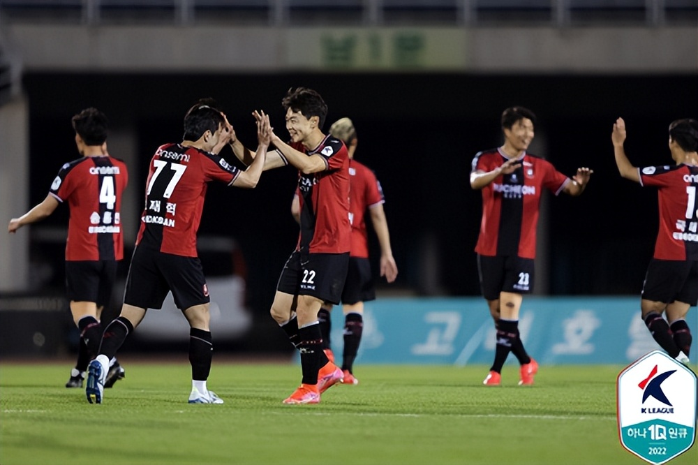 重燃战火,历史对手再次相遇 重燃战火,历史对手再次相遇