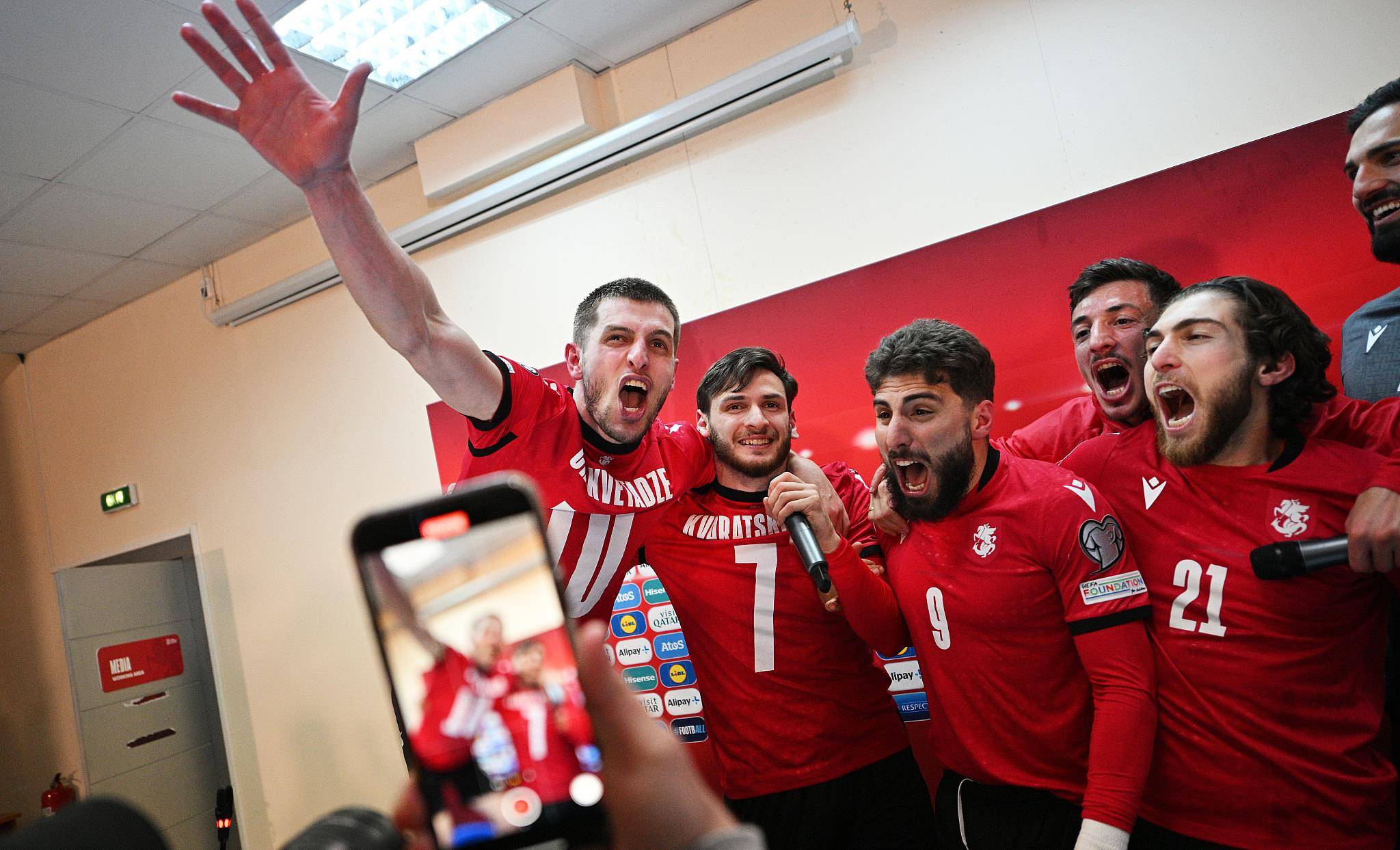 赫尔辛基队在欧国联附加赛中大胜一场 赫尔辛基队在欧国联附加赛中大胜一场