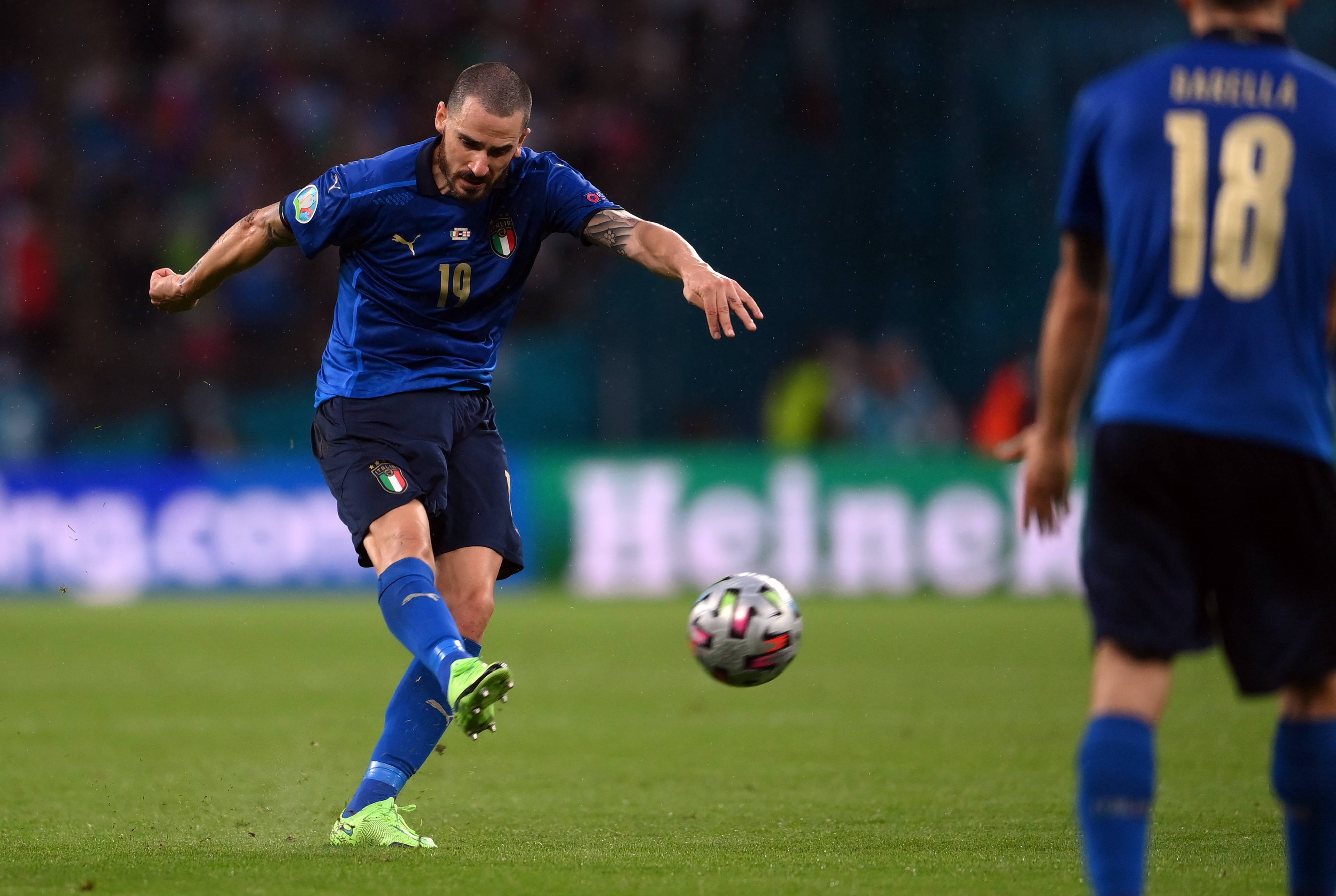 瑞士队惊险晋级欧洲杯,足球风格备受瞩目 瑞士队惊险晋级欧洲杯,足球风格备受瞩目