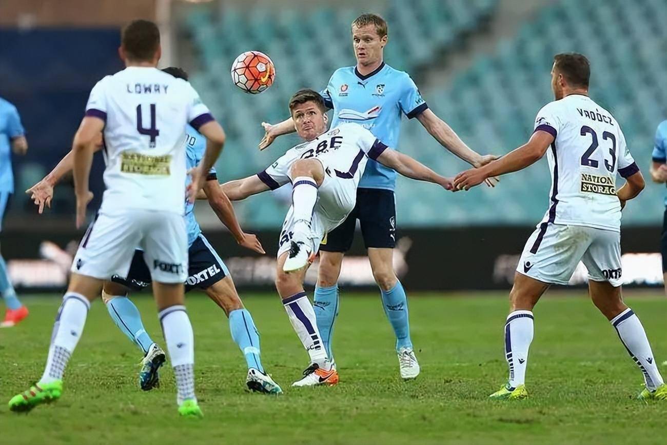 斯托克城主场奋力争胜，锋线进攻无功