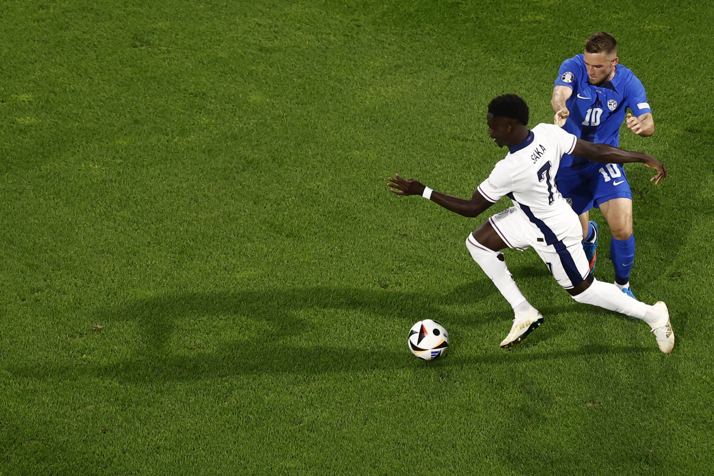 欧洲足球比赛的精彩瞬间令人惊叹 欧洲足球比赛的精彩瞬间令人惊叹