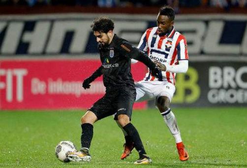 沙尔克04遭遇挑战，险胜对手成功翻盘