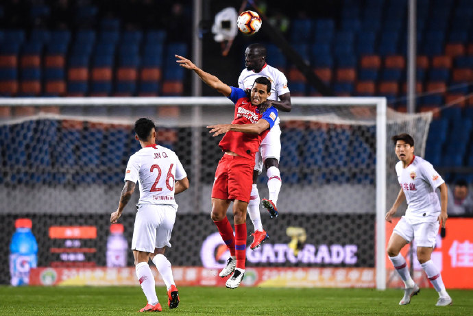 深圳佳兆业客场击败重庆斯威,排名升至第九 深圳佳兆业客场击败重庆斯威,排名升至第九